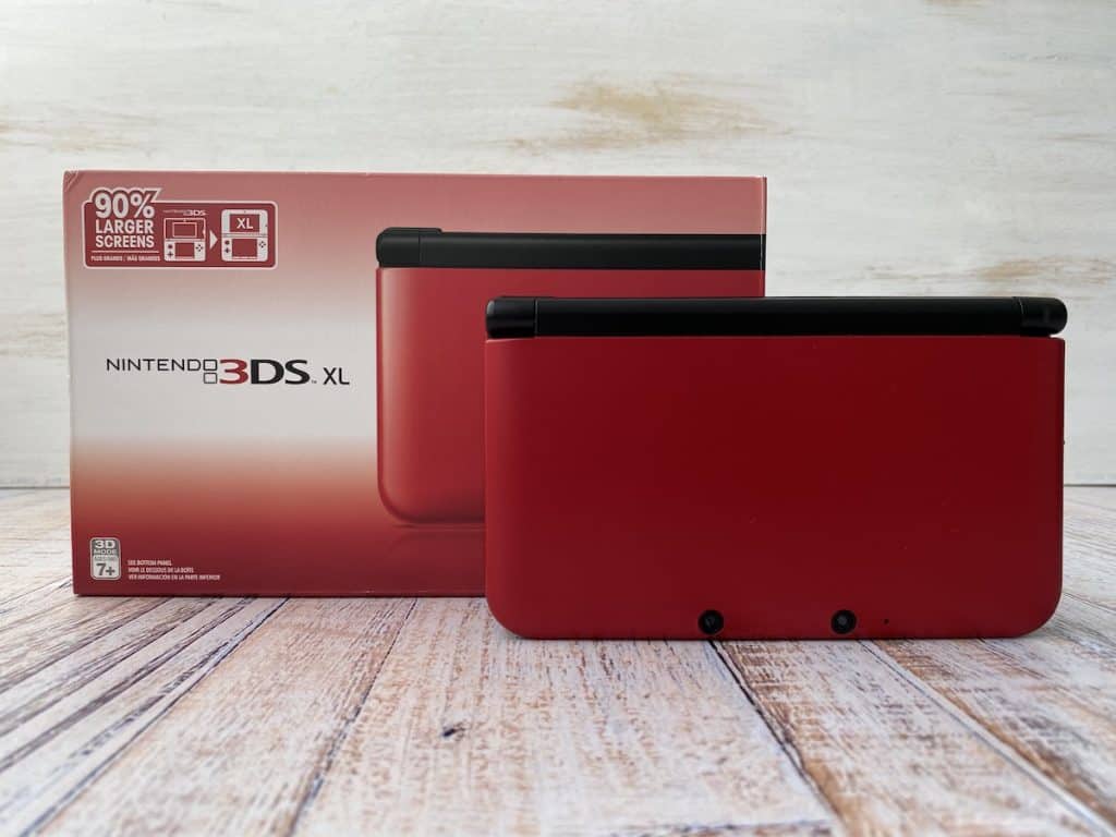 Red 3DS XL with box